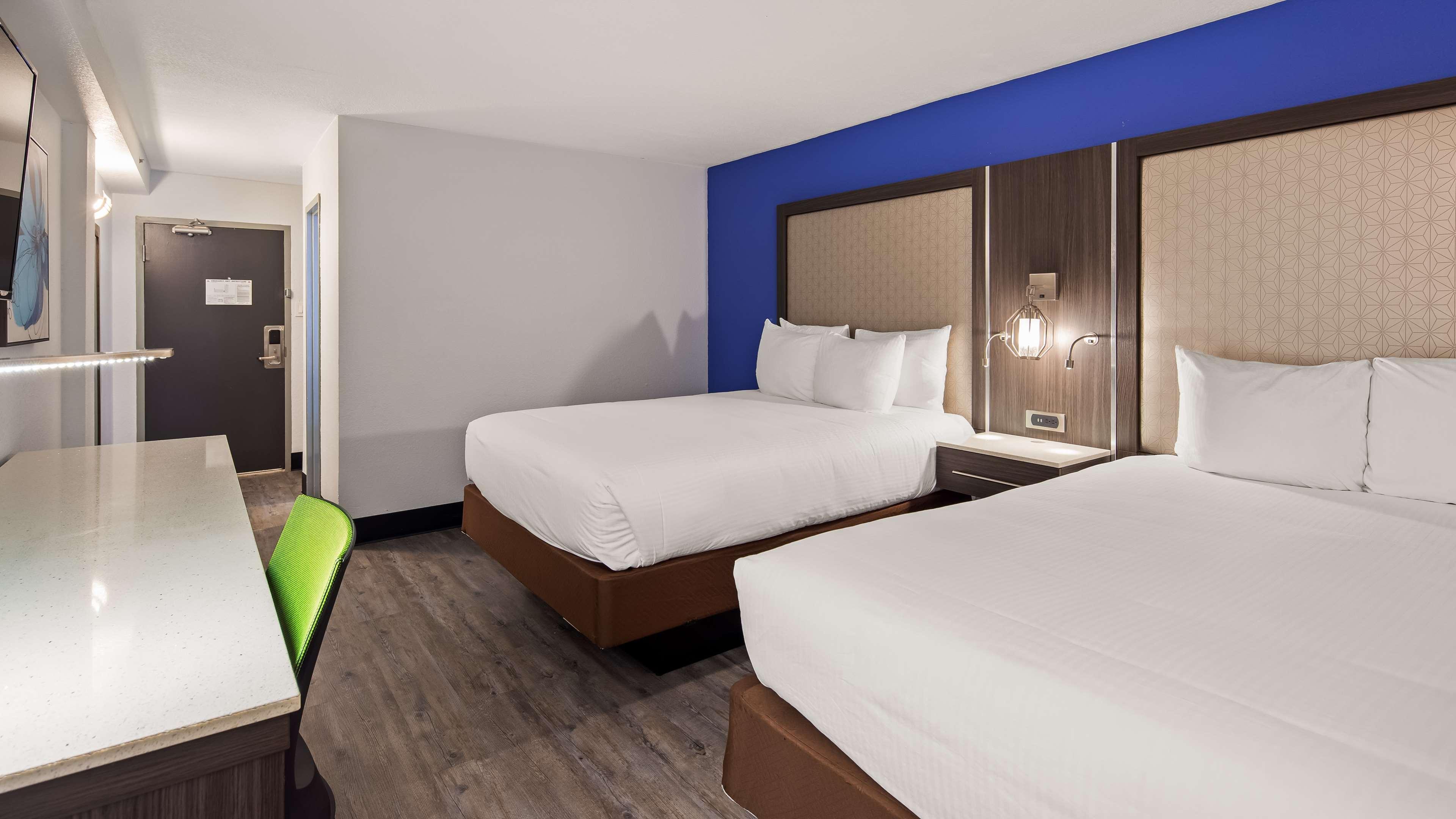 Best Western Plus Executive Residency Denver-Central Park Hotel Экстерьер фото