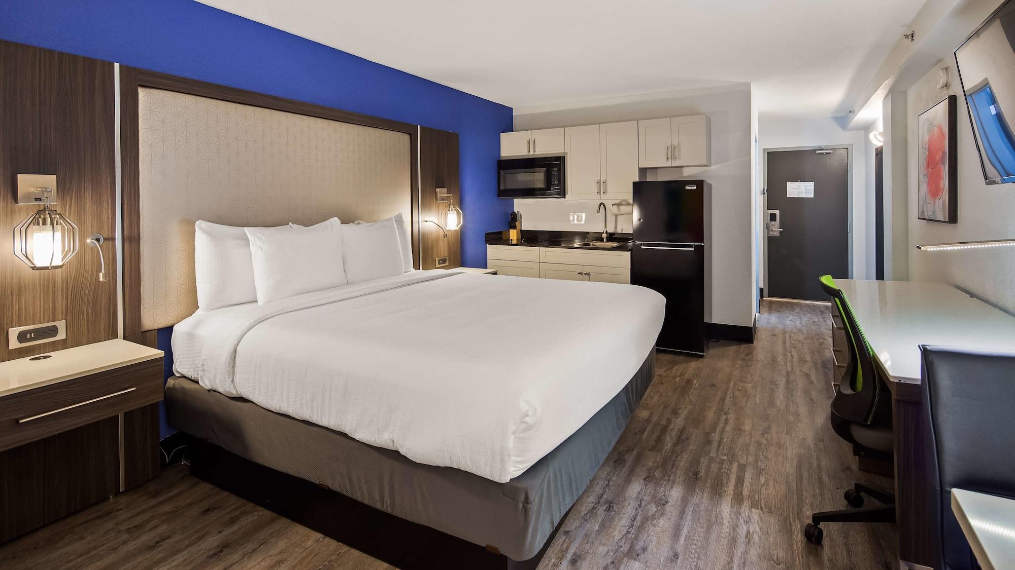 Best Western Plus Executive Residency Denver-Central Park Hotel Экстерьер фото