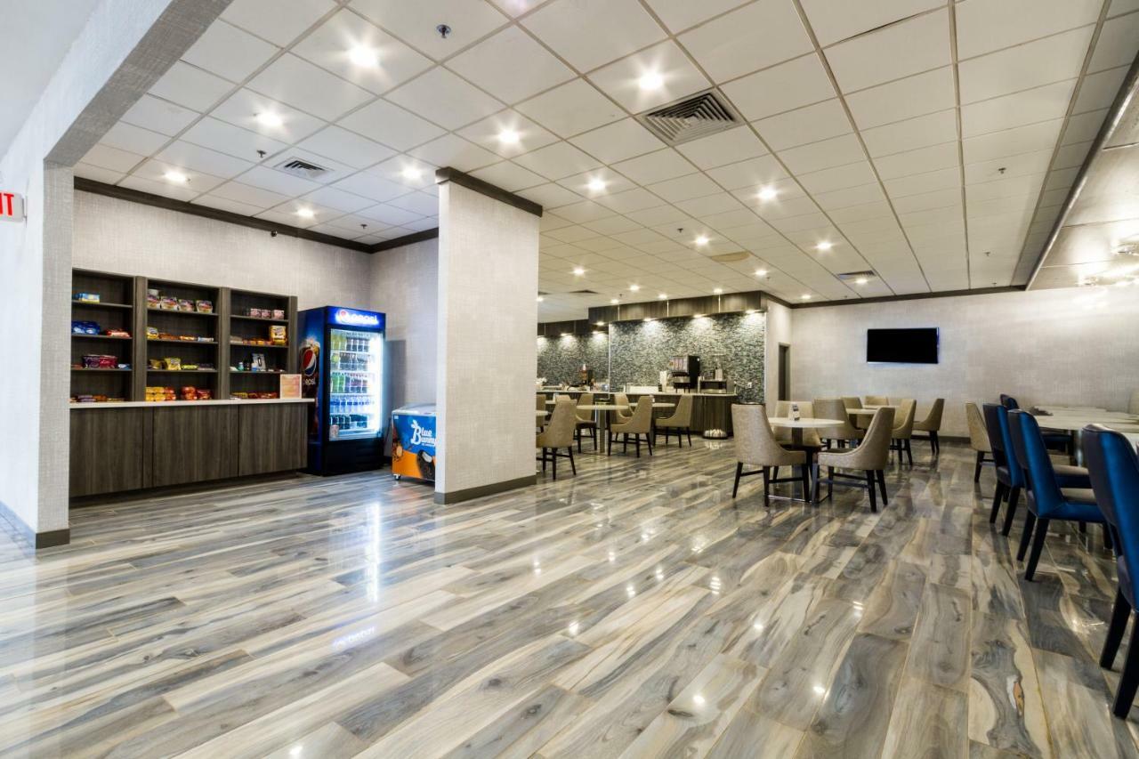 Best Western Plus Executive Residency Denver-Central Park Hotel Экстерьер фото