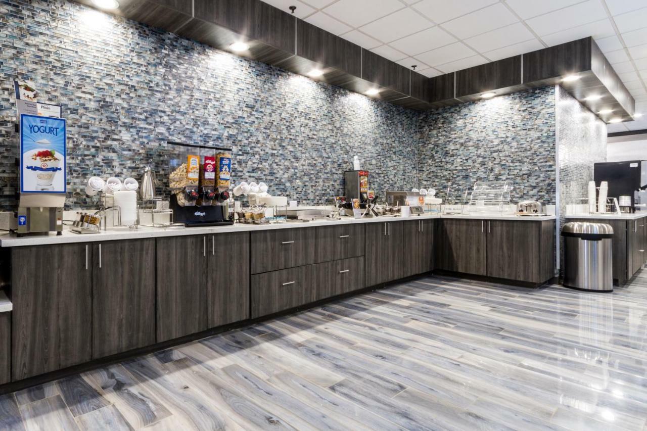 Best Western Plus Executive Residency Denver-Central Park Hotel Экстерьер фото
