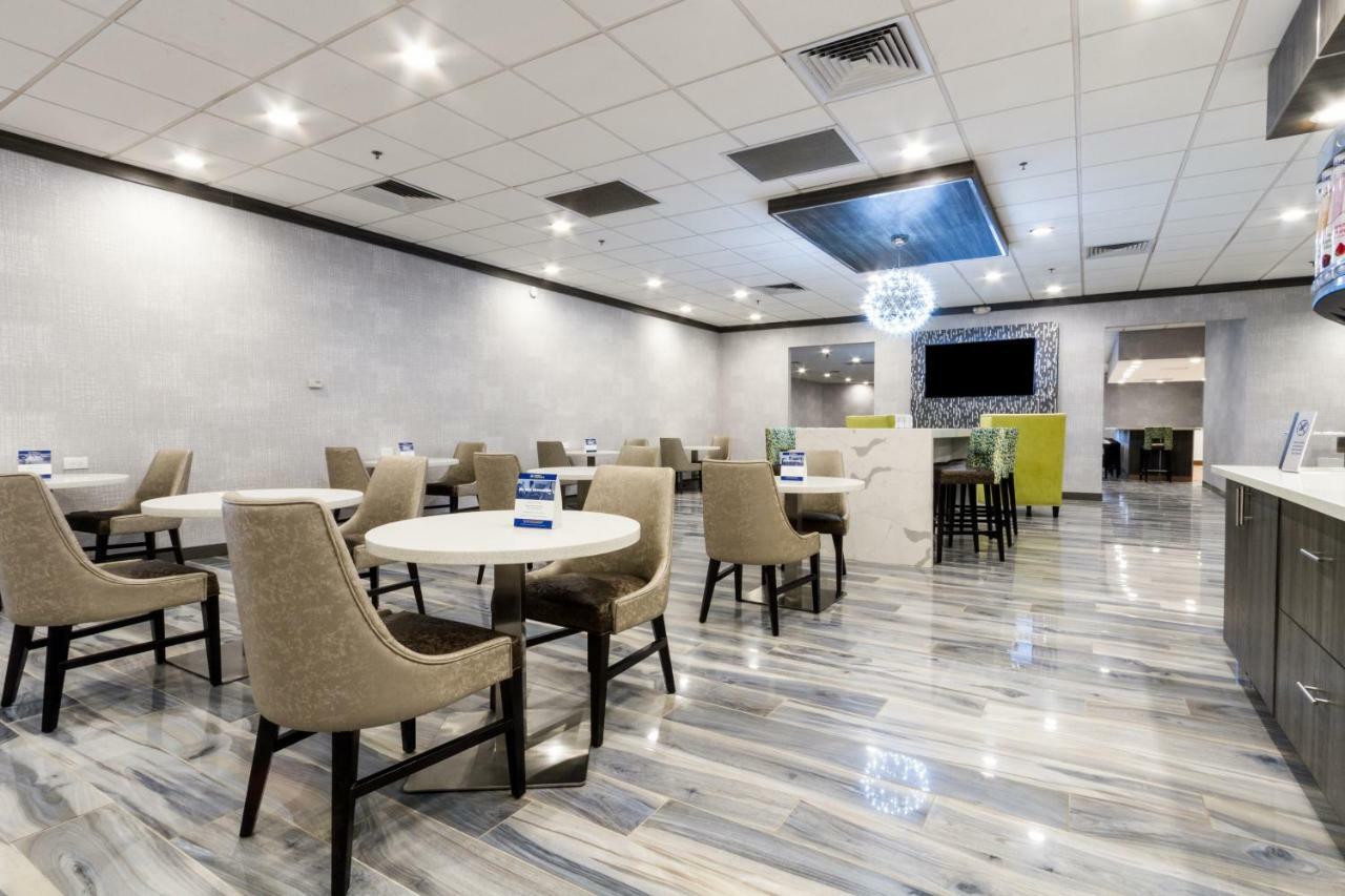 Best Western Plus Executive Residency Denver-Central Park Hotel Экстерьер фото