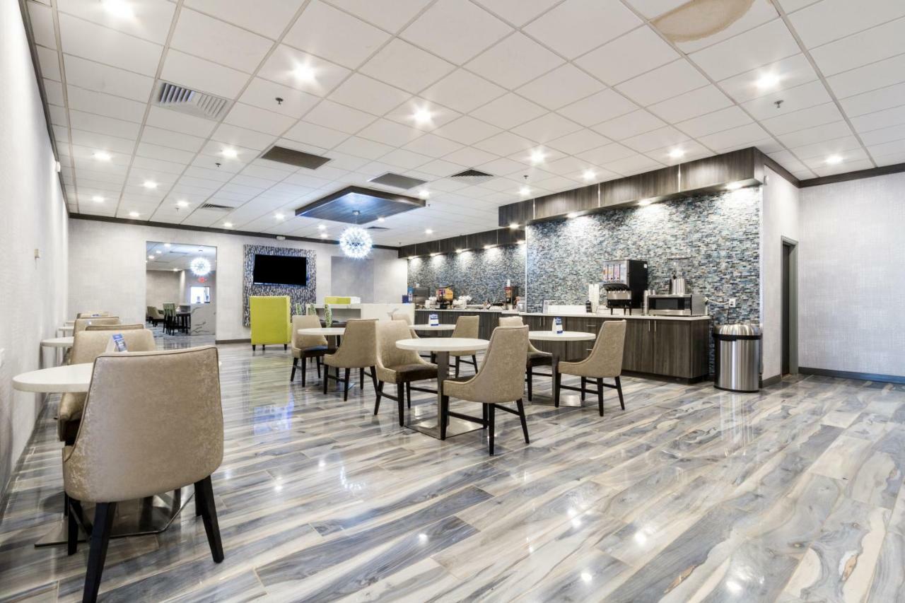 Best Western Plus Executive Residency Denver-Central Park Hotel Экстерьер фото